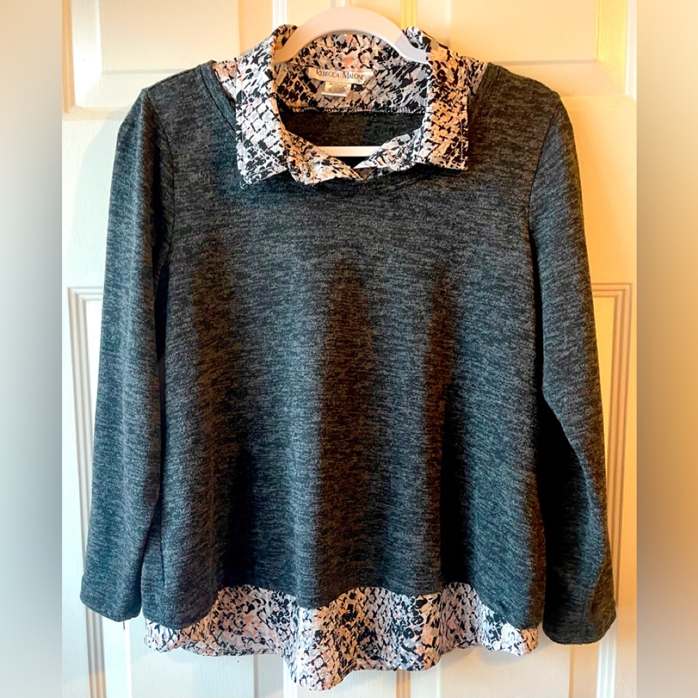 Rebecca Malone Marled Charcoal Gray Sweater Pink Black Abstract Faux Blouse Med